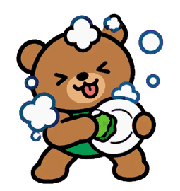 お皿を洗うお父さんくま
